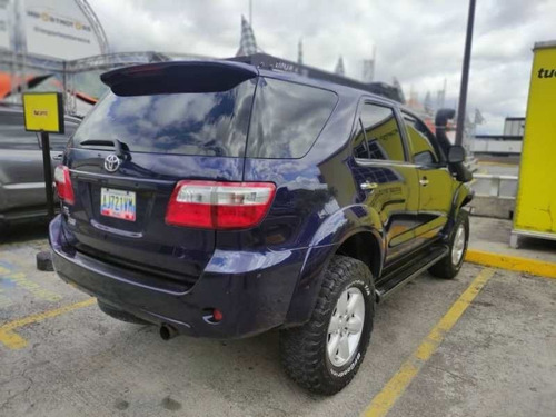 Imagen 6 de 14 de Toyota Fortuner