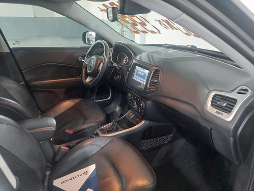 Jeep Compass 2.0 Sport 4x2 (Aut) (Flex)