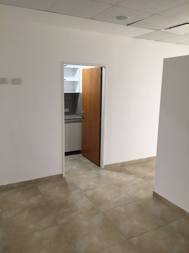 Imagen 5 de 11 de Excelente Oficina En Amaneceres Office!!! Ubicado En Un Lugar Estrategico De Canning!!!