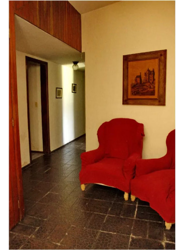 Vendo Casa 5 Dormitorios Con Piscina, Primeras Paradas Playa Mansa A 300 M Del Mar, Punta Del Este.
