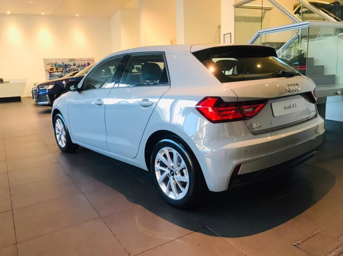 Nuevo Audi A1 Sportback 30 Tfsi Stronic 116cv 2021 Eb