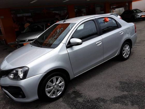 Toyota Etios 1.5 X Plus Sedan 16v Flex 4p Automático