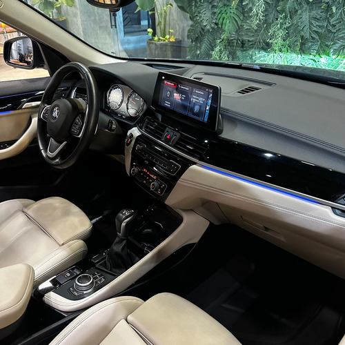 BMW X1 SDRIVE 20i X-Line 2.0 TB Active Flex