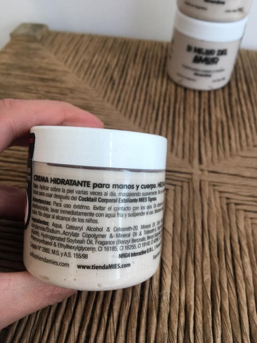 Imagen 4 de 4 de Crema Para Cuerpo Y Manos Almendras Mies