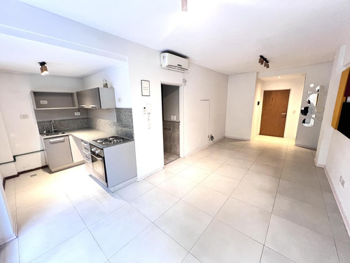 Venta Departamento 2 Ambientes Con Patio En Belgrano