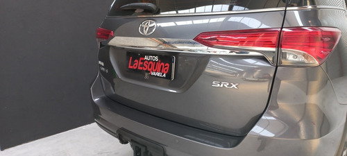 Imagen 9 de 15 de Toyota Sw4 2018 2.8 Srx 177cv 4x4 7as At
