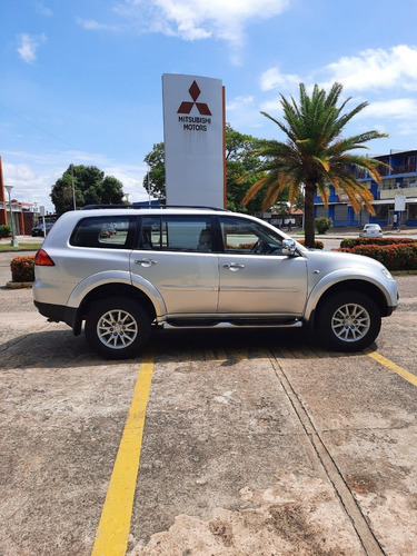 Imagen 5 de 10 de Mitsubishi Montero Sport