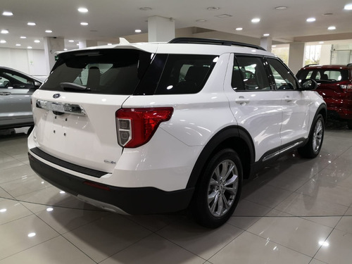 Imagen 6 de 17 de Ford Explorer Xlt 2022