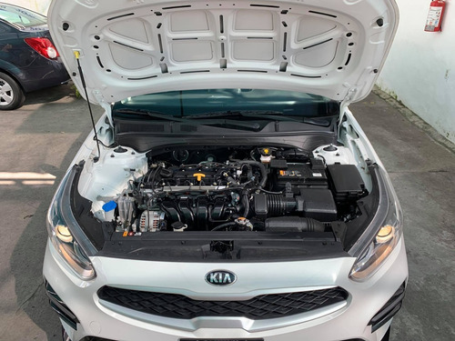 Imagen 10 de 10 de Kia Forte 2.0 Lx At