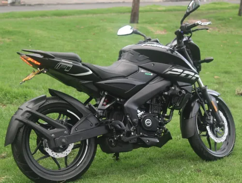 Pulsar Ns 200 Fi Negro Brillante Modelo: 2022