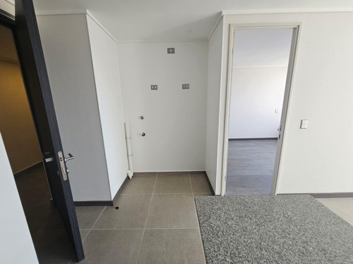 Arriendo Excelente Departamento Nuevo . Edificio Paradise
