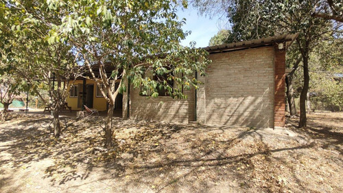Excelente Oportunidad - 2 Cabañas En Venta Con Pileta - (barrio El Condado) Cosquín - Córdoba