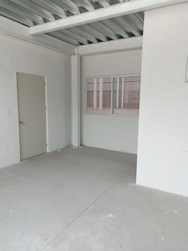Nave Industrial Nueva En San Juan Del Llanito, Apaseo El Alto, Gto
