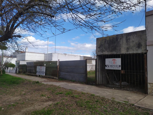 Lote 713 M². A 2 Cuadras De Av.libertad. Urdinarrian.