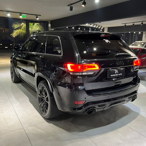 Imagen 5 de 19 de Jeep Grand Cherokee 6.4 Srt Atx 465hp At