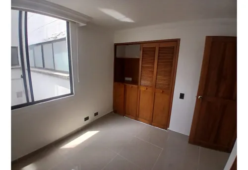 Renta Apartamento Amplio En La Circunvalar