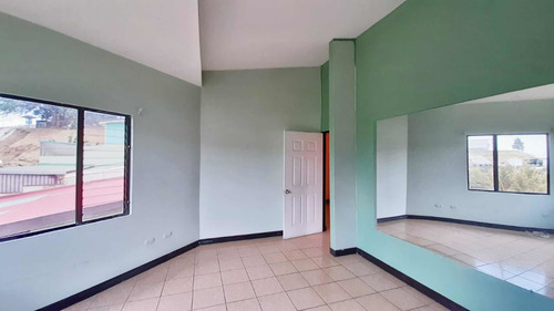 Imagen 11 de 17 de Casa 2 Plantas 5 Cuartos