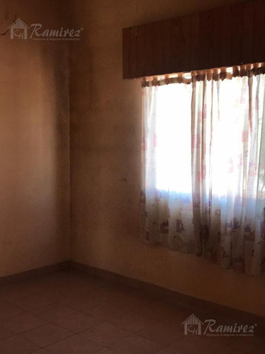 5 Locales En Venta Y Casa 3 Ambientes Sobre Av. Principal - Moreno Norte