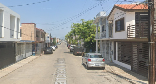 Casa En Remate Bancario En Francisco M. Mendoza, Asunción Ávalos, Cd Madero, Tamaulipas (60% Descuento, Sólo Pago De Contado En 2 Cuotas) ¡gran Oportunidad De Inversión! - Sk12