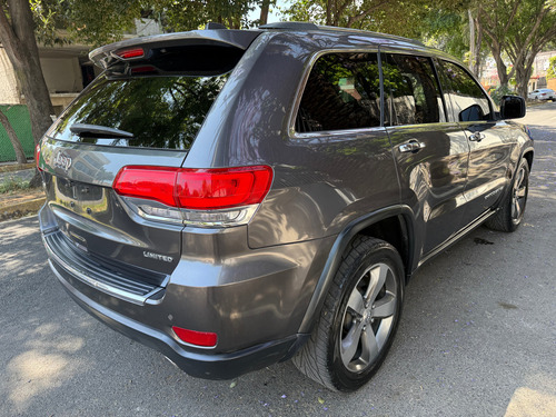 Jeep Grand Cherokee 3.6 Limited Lujo V6 4x2 At