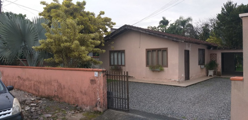 Imagem 2 de 14 de 2 Terrenos Em 1, Com Casa No Bairro Bom Retiro Em Joinville