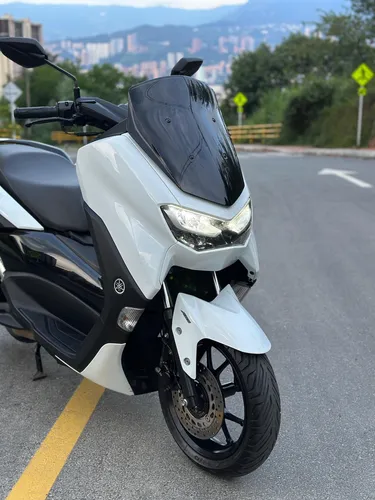 Yamaha Nmax Connected