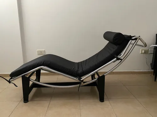 Diván Le Corbusier Negro (Usado)