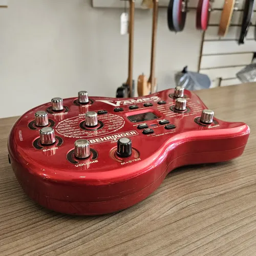 Pedaleira V-amp 3 Pedalmultiefeito Ampli Virtual Behringer