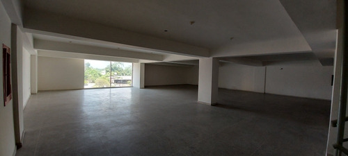 Imagen 9 de 14 de Local Cial Av. Ayacucho