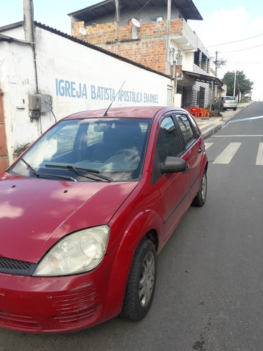 Imagem 1 de 7 de Ford Fiesta 2004 1.0 Personnalité 5p