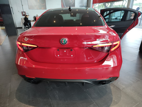 Alfa Romeo Giulia 2.0 280cv Veloce