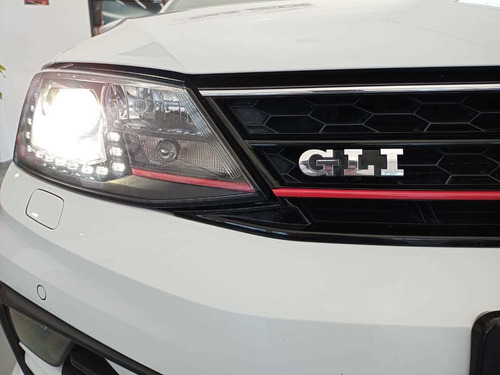 Volkswagen Vento 2.0 Tsi Gli Dsg - Car Cash