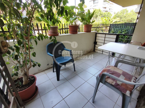Departamento En Venta De 4 Dorm. En Ñuñoa