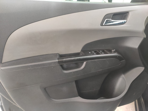Imagen 11 de 15 de Chevrolet Sonic 2016 1.6 Ltz At