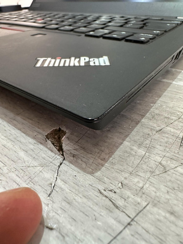 Laptop Lenovo Thinkpad T14 Generación 1 Negro (Usado)