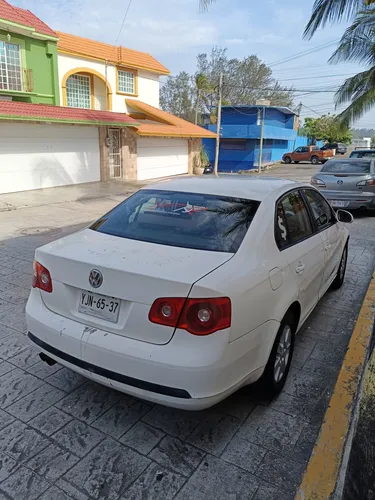 Volkswagen Bora 2.5 Prestige Tiptronic At