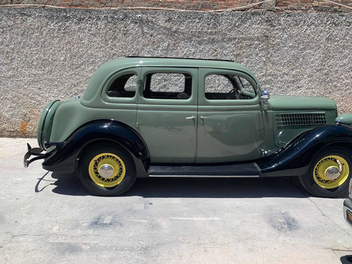 Imagen 3 de 14 de Ford Victoria Sedan