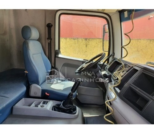 Imagem 13 de 13 de Caminhão Volkswagen 25-320 Ano 2011 6x2