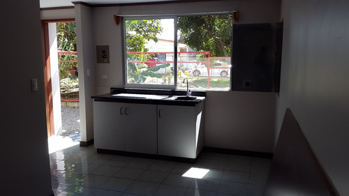 Imagen 7 de 10 de Lote Con 4 Apartamentos Y Casa