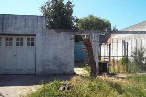 Imagen 3 de 8 de Chalet 2 Amb. A Reciclar