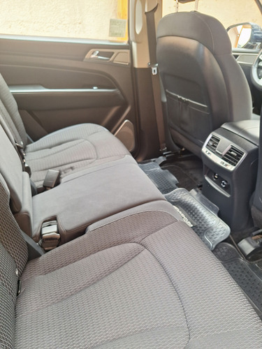 SsangYong Rexton 2.2 Mt 4x2 Std