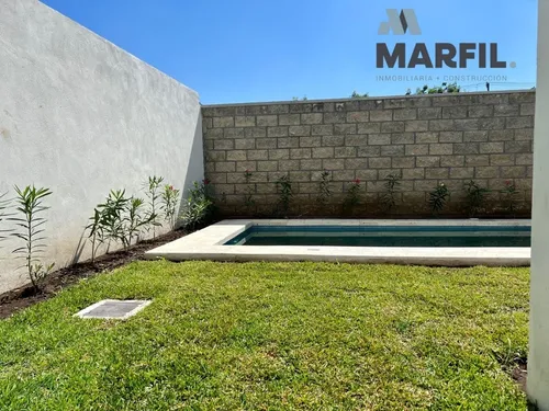 Casa En Venta En Coto Privado De 4 Recámaras Con Alberca Zona Norte De Colima
