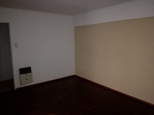 Imagen 4 de 10 de Nueva Cordoba - 1 Dormitorio + Balcón - Buenos Aires 400