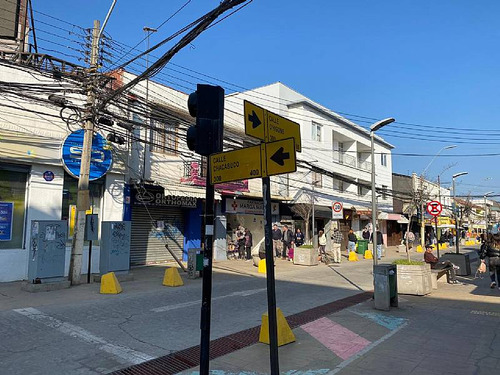 Local Comercial 214 M2, Esquina En Pleno Centro Quillota
