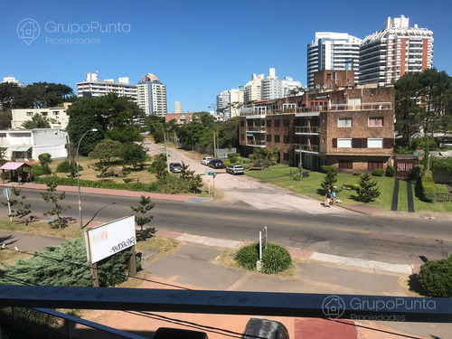 Apartamento En Venta 2 Dormitorios 2 Baños, Zona Aidy Grill