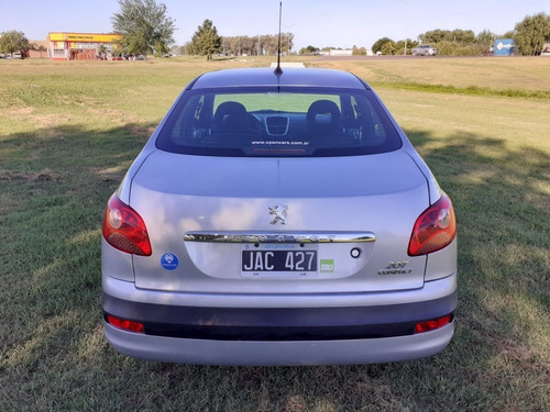 Peugeot 207 Compact Xt 1.6