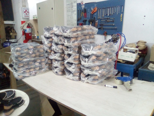 Imagen 8 de 9 de Servicio De Inyección De Bases, Suelines, Insertos. $30