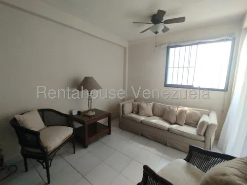 César Bullones Alquila Hermosa Casa En Los Rastrojos, Cabudare, Lara 25-16814