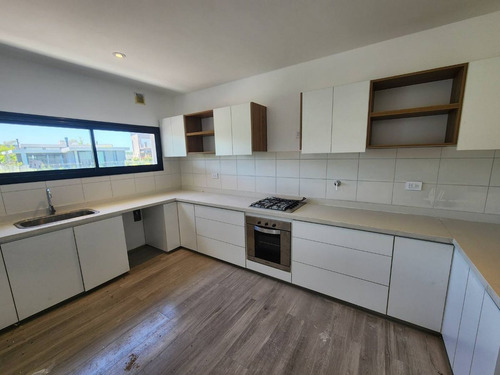 Casa 5 Ambientes En Venta Barrio San Pablo Pilar