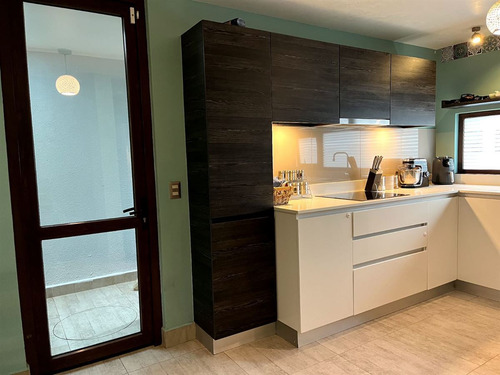 Casa En Arriendo 3d 3b En Chicureo -piedra Roja /san Anselmo